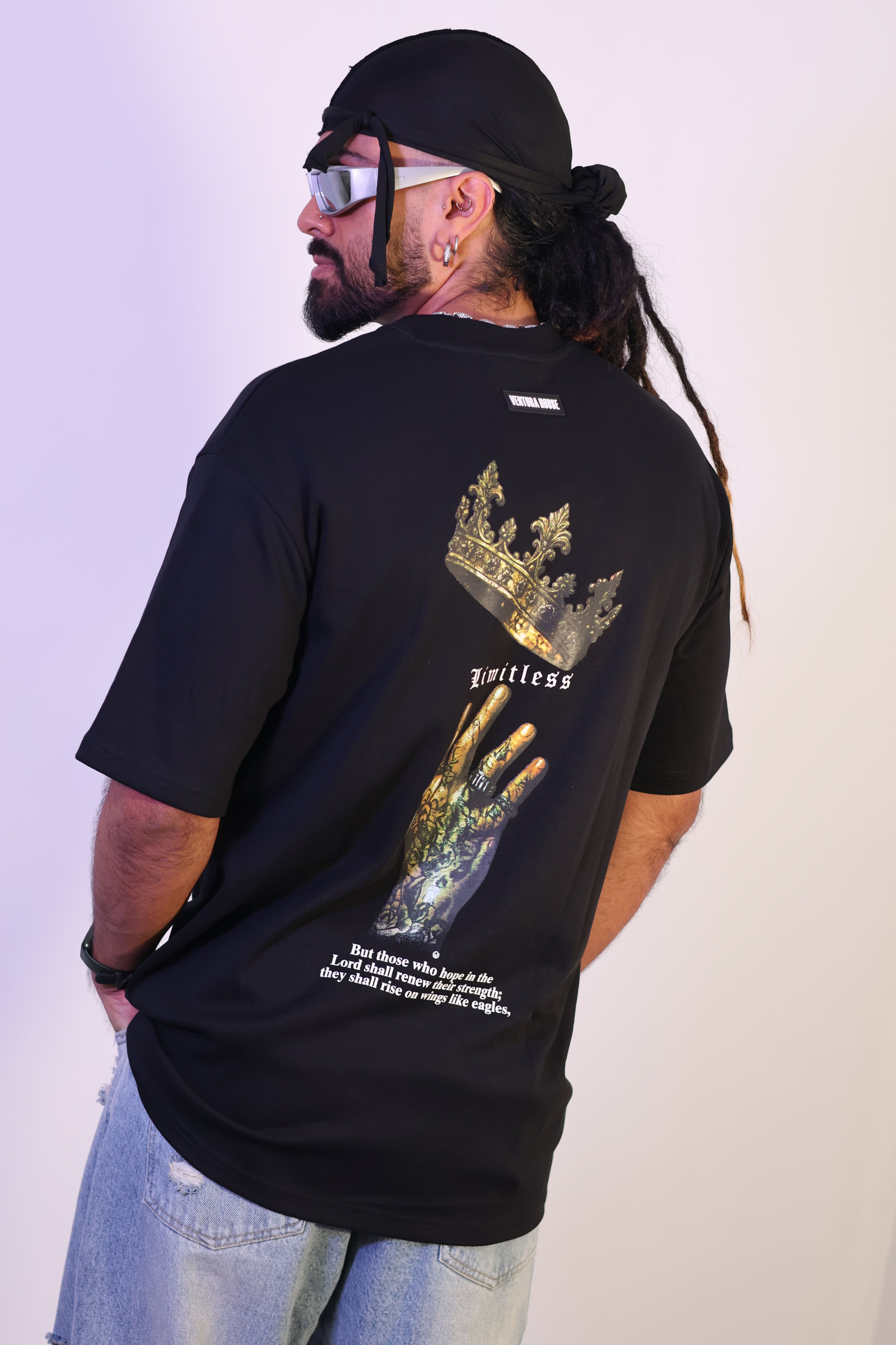OVERSIZE KING'S HAND